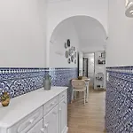 Holiday home Patio Da 1bdr House By Lovelystay *