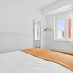 Patio Da 1bdr House By Lovelystay Holiday home *